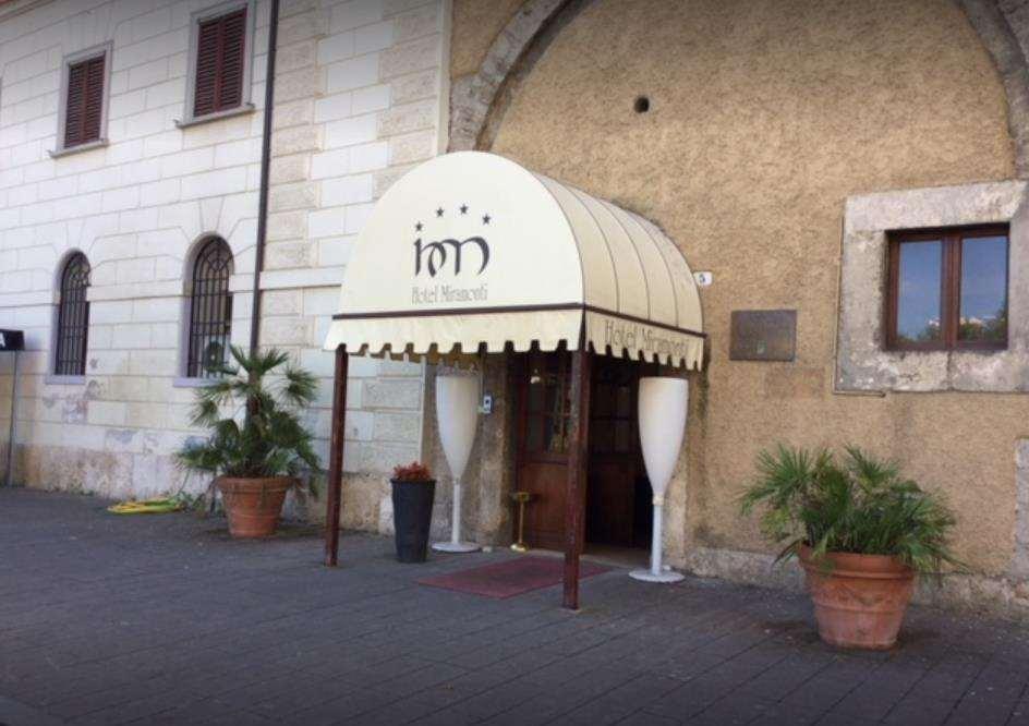 Hotel&Ristorante Miramonti Palazzo Storico 列蒂 外观 照片