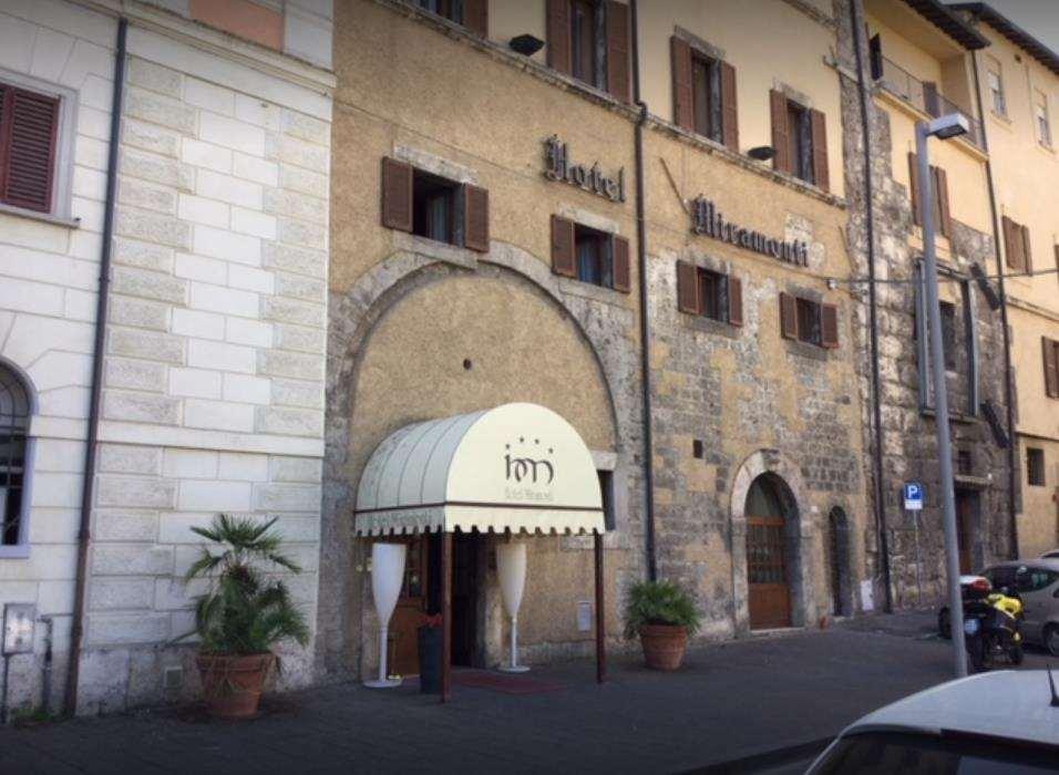 Hotel&Ristorante Miramonti Palazzo Storico 列蒂 外观 照片