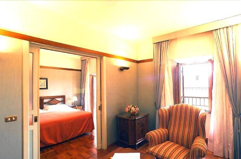 Hotel&Ristorante Miramonti Palazzo Storico 列蒂 外观 照片