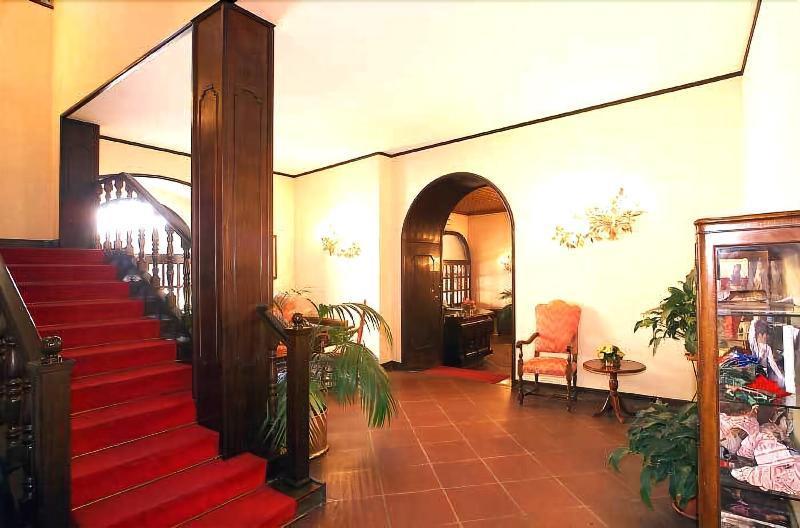 Hotel&Ristorante Miramonti Palazzo Storico 列蒂 外观 照片
