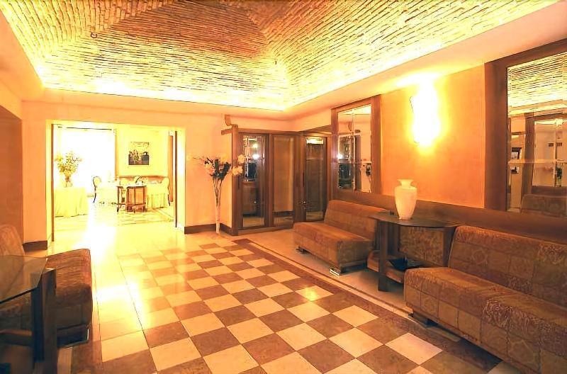 Hotel&Ristorante Miramonti Palazzo Storico 列蒂 外观 照片