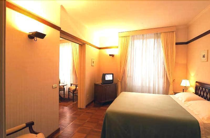Hotel&Ristorante Miramonti Palazzo Storico 列蒂 外观 照片