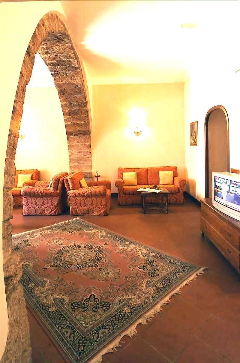 Hotel&Ristorante Miramonti Palazzo Storico 列蒂 外观 照片