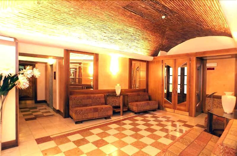 Hotel&Ristorante Miramonti Palazzo Storico 列蒂 外观 照片