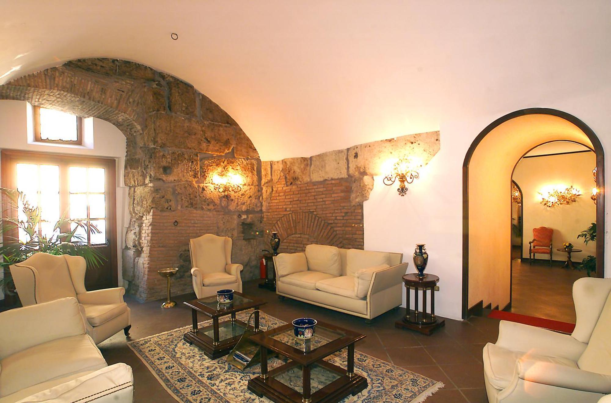 Hotel&Ristorante Miramonti Palazzo Storico 列蒂 外观 照片