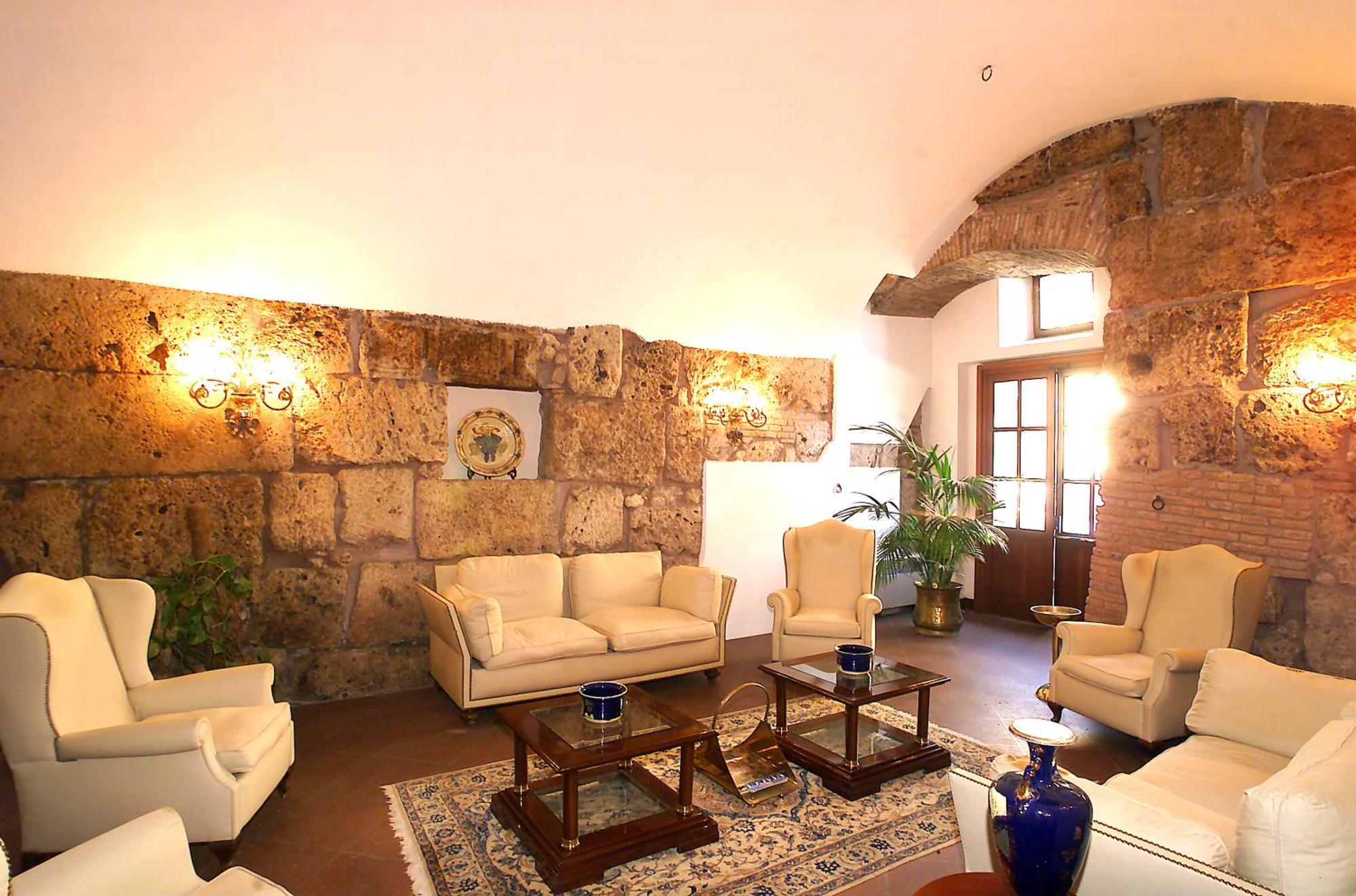 Hotel&Ristorante Miramonti Palazzo Storico 列蒂 外观 照片