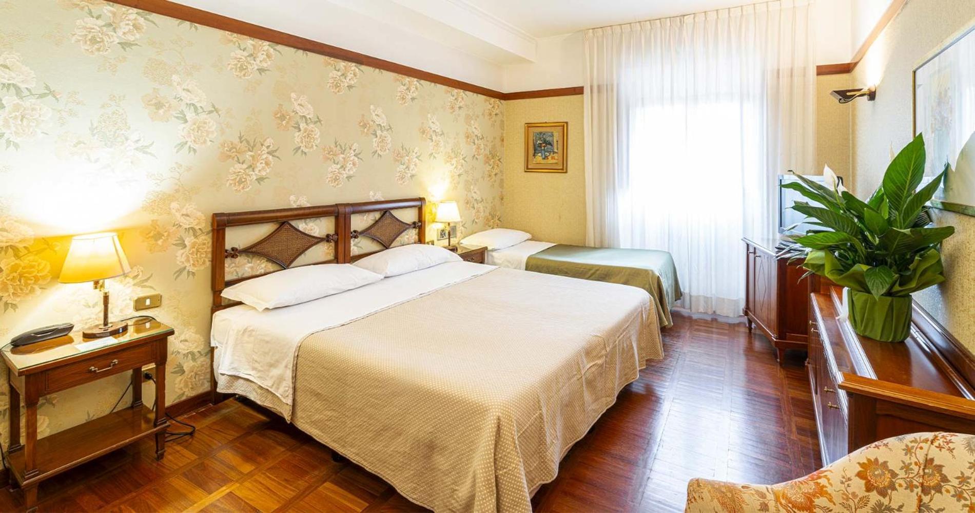 Hotel&Ristorante Miramonti Palazzo Storico 列蒂 外观 照片