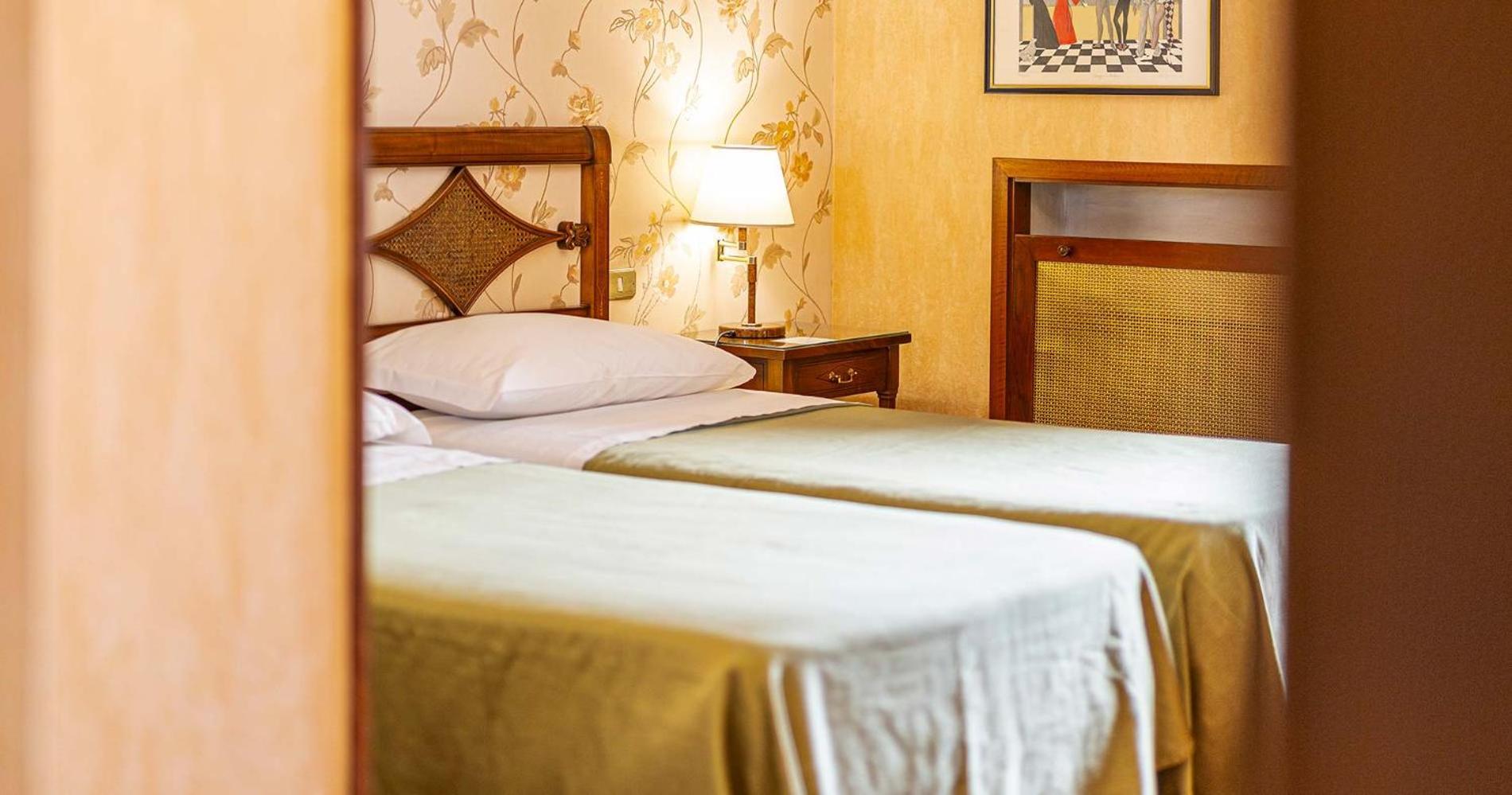 Hotel&Ristorante Miramonti Palazzo Storico 列蒂 外观 照片