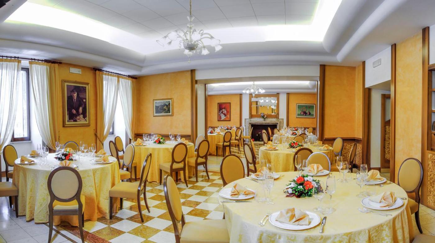 Hotel&Ristorante Miramonti Palazzo Storico 列蒂 外观 照片