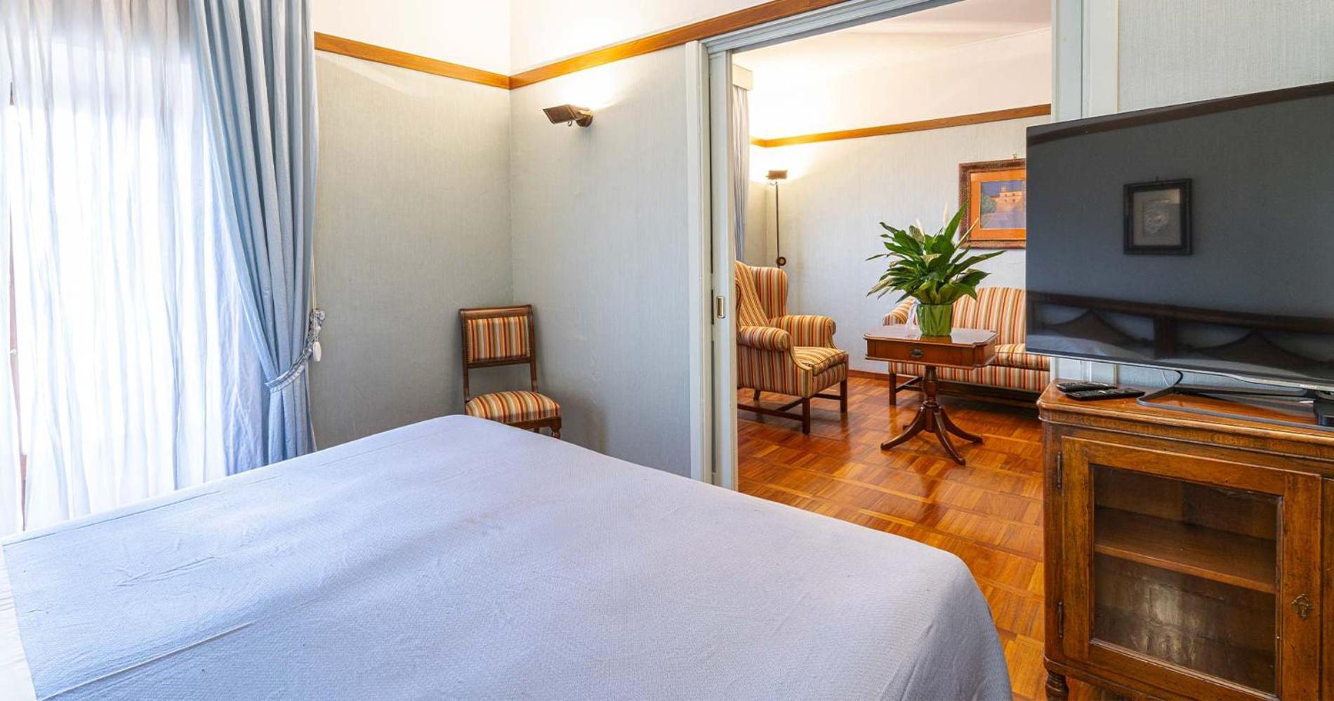 Hotel&Ristorante Miramonti Palazzo Storico 列蒂 外观 照片