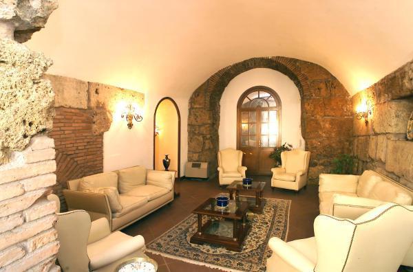 Hotel&Ristorante Miramonti Palazzo Storico 列蒂 外观 照片