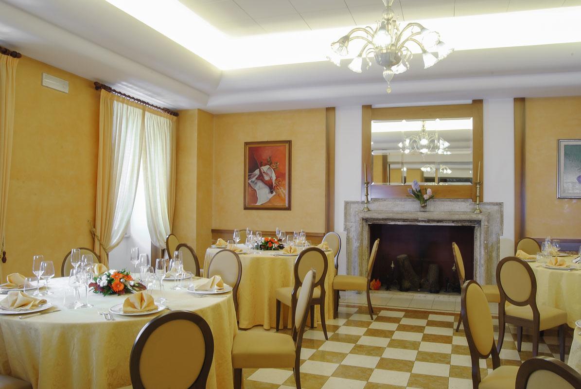 Hotel&Ristorante Miramonti Palazzo Storico 列蒂 外观 照片